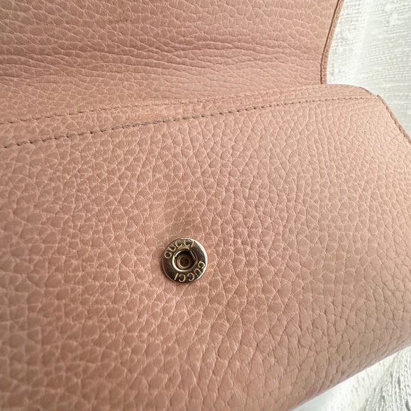 Gucci Marmont Bi fold light nude pink pebbled leather long wallet - Picture 4 of 16